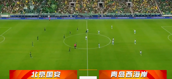 北京国安主场凭借对方乌龙球1-0小胜青岛西海岸，积32分暂时登顶中超积分榜